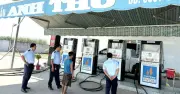 Tây Ninh: 6 cây xăng ngưng hoạt động, nhiều điểm bán hạn chế gây bức xúc