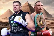 Usyk Bảo Vệ Đai WBC Hạng Nặng Trước Kickboxer Rico Verhoeven Tại Kim Tự Tháp Giza
