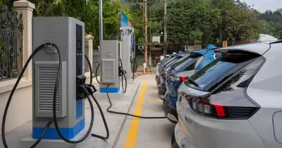 4 Sai Lầm Khi Sạc Xe Điện Khiến Pin Nhanh Hỏng Và Cách Khắc Phục