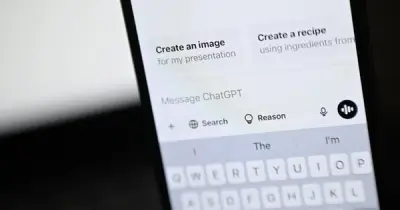 AI Chiều Chuộng: Nghiên Cứu MIT Cảnh Báo Vòng Xoáy Hoang Tưởng Từ Chatbot