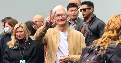 Apple bất ngờ thay CEO: John Ternus kế nhiệm Tim Cook từ 1/9