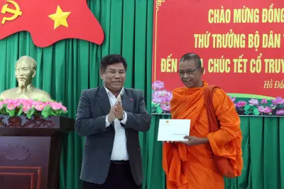 Bộ Dân tộc và Tôn giáo chúc mừng Tết Chôl Chnăm Thmây tại Cần Thơ