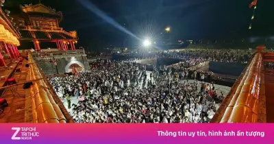 Biển người đổ về Đại Nội Huế trong dịp nghỉ lễ Giỗ Tổ Hùng Vương