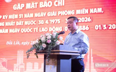 Báo chí là lực lượng xung kích trên mặt trận tư tưởng, văn hóa