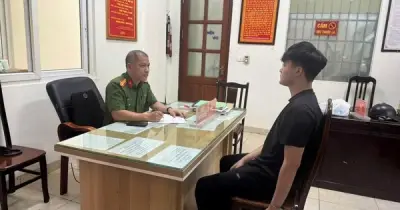 Bắt giữ đối tượng đánh bạc trực tuyến qua trang web vvv.vip tại Hà Nội