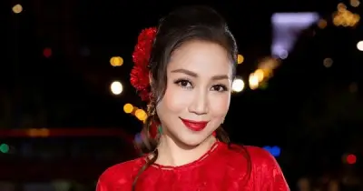 Ốc Thanh Vân khoe ảnh nóng bỏng bên Trần Ngọc Vàng, phim 'Heo năm móng' thu hơn 41 tỉ