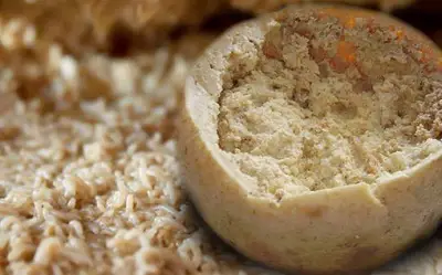 Casu Marzu: Món Phô Mai Giòi Sống 'Kinh Dị' Nhưng Là Đặc Sản Trăm Năm Của Sardinia