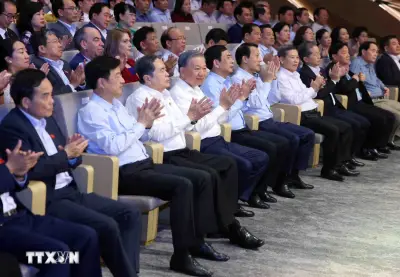 Chương Trình Nghệ Thuật 'Tổ Quốc Trong Tim' Thể Hiện Sức Mạnh Đại Đoàn Kết Dân Tộc