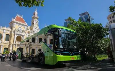 Chuyên gia giao thông đặt vấn đề về chính sách miễn phí xe buýt tại TP.HCM