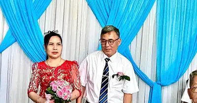 Chuyện tình đẹp tuổi xế chiều: Đám cưới rộn ràng sau 17 năm góa bụa