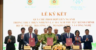 Cải Cách Thủ Tục Hành Chính: Bước Đột Phá Từ Chính Phủ Điện Tử Sang Chính Phủ Số