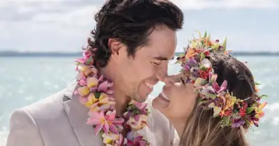 Crystal Harris Tái Hôn Bí Mật: Hành Trình Tìm Lại Bản Thân Sau Playboy