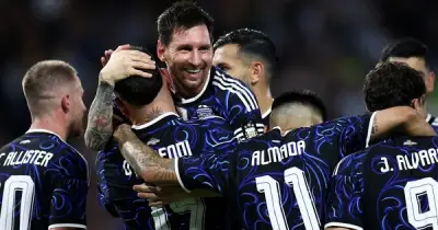 Cựu thủ môn Mỹ Keller: Messi và Ronaldo khó vô địch World Cup 2026