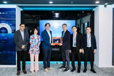 FPT và Salesforce khai trương Trung tâm Đổi mới Dữ liệu và AI đầu tiên tại ASEAN