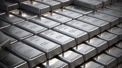 Giá bạc trong nước giảm sâu, rời xa mốc 80 triệu đồng/kg