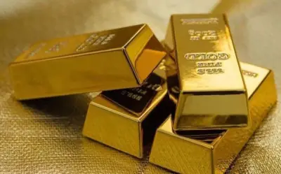 Giá vàng trong nước giảm sâu, vàng thế giới mất hơn 120 USD