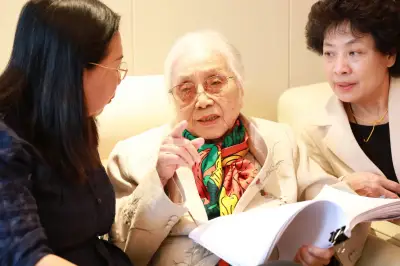 Giải mã cuộc đấu trí lịch sử tại Hội nghị Paris 1973 qua hai ấn phẩm đặc biệt