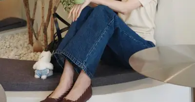 Giày Búp Bê Đế Bệt: Biểu Tượng Linh Hoạt Cho Phong Cách Sống Hiện Đại