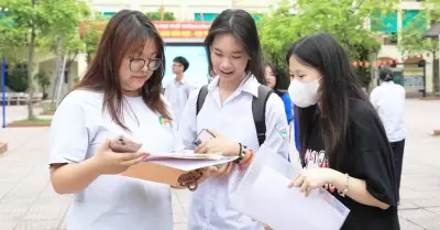 Hà Nội: Học sinh bắt đầu đăng ký thi vào lớp 10 công lập năm học 2025-2026