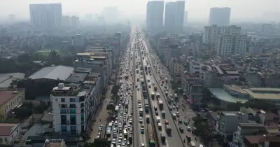 Hà Nội: 'Khó thở' đáng sợ hơn 'khó đi', người dân ủng hộ vùng phát thải thấp