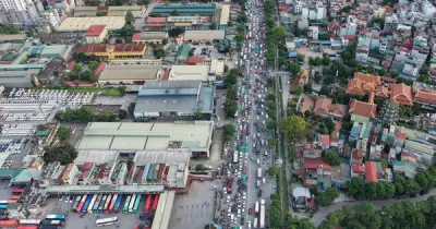 Hà Nội ùn tắc nghiêm trọng chiều 29/4 khi người dân bắt đầu kỳ nghỉ lễ