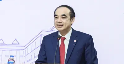 Hiệu trưởng Đại học Y Hà Nội gửi lời dặn đặc biệt đến 74 bác sĩ trẻ về vùng khó