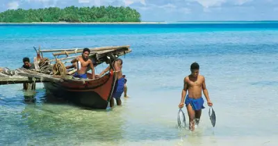 Hòn đảo của những người không biết buồn giữa lòng Thái Lan