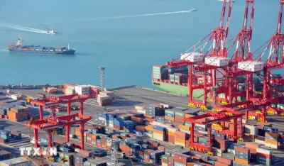 Hàn Quốc Miễn Thuế Vận Chuyển Thay Thế Tuyến Đường Qua Eo Biển Hormuz