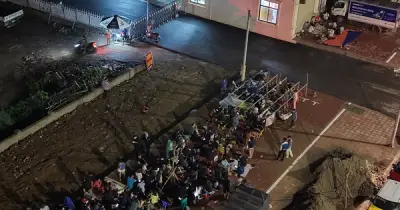 Hàng trăm người xếp hàng xuyên đêm mua nhà ở xã hội Sunrise Home