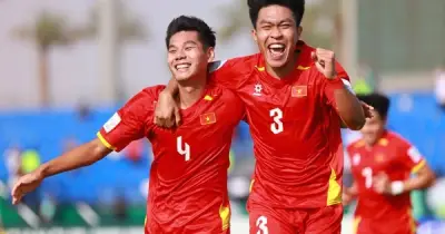 Đội Tuyển Việt Nam Đối Mặt Thách Thức Tìm Kiếm Hậu Vệ Trẻ Kế Cận