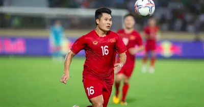Đội tuyển Việt Nam đối mặt với bài toán khó ở vị trí cánh phải