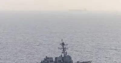 Iran Xác Nhận Mở Hoàn Toàn Eo Biển Hormuz, Thế Giới Theo Dõi Sát