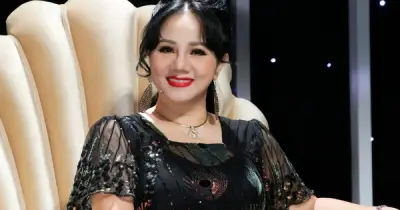 Kỷ niệm khó quên của Ngọc Ánh với chiếc cúp gốm giọng ca vàng ASEAN 1996