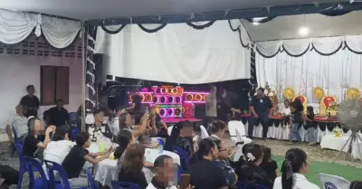 Đám tang có vũ công nhảy múa theo điệu nhạc người quá cố gây tranh cãi