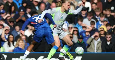 Man City thắng đậm Chelsea 3-0, Tottenham thua trận thứ 14 liên tiếp