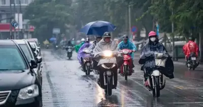 Miền Bắc chuyển mưa dông chiều tối, Nam Bộ và miền Trung nắng nóng gay gắt