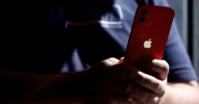 Máy tính ẩn trong Tin nhắn iPhone: Cách khai thác tính năng thú vị trên iOS 18