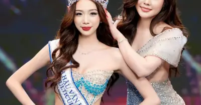 Nguyễn Trần Hà Linh đăng quang Hoa hậu Văn Hóa Việt Nam 2026 tại Nhà hát Hồ Gươm