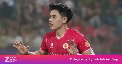 Đình Bắc gây sốt mạng xã hội với hat-trick đầu tiên trong sự nghiệp