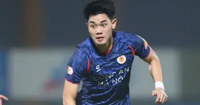 Đình Bắc và Văn Thuận: Hai ngôi sao trẻ thắp sáng hy vọng cho hàng công Việt Nam