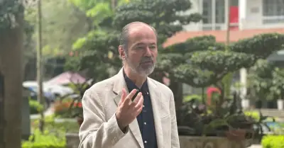 Nhà văn Mexico khẳng định không gì thay thế được đọc sách