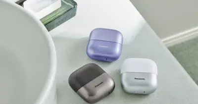 Panasonic ES-CM3A: Máy cạo râu mini giả dạng tai nghe, hiệu năng bất ngờ