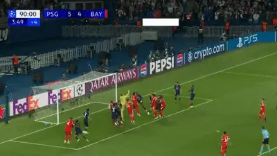 Pha cứu thua trên vạch vôi phút 90+4 giúp PSG thắng kịch tính Bayern 5-4