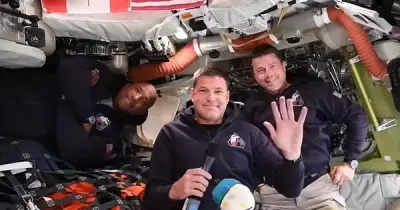 Phi hành gia Artemis II chia sẻ trải nghiệm phi thường trên đường đến Mặt Trăng