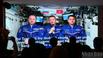 Phi hành gia Nga từ ISS gửi lời chúc tới Việt Nam tại triển lãm 'Chuyến bay Liên hợp 37'