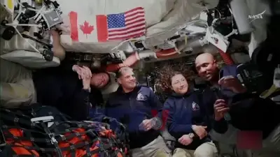 Phi hành đoàn Artemis II đề xuất đặt tên cho hai miệng hố trên Mặt Trăng