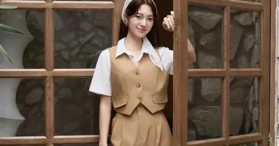 Phối Đồ Nâu - Trắng: Cặp Màu Trung Tính Tạo Nên Phong Cách Thời Thượng Và Đa Dạng