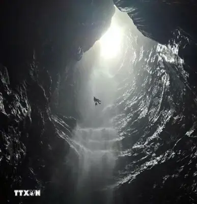 Phát Hiện Thêm Hệ Thống Hang Động Mới Với Thác Nước Ngầm Tại Phong Nha - Kẻ Bàng