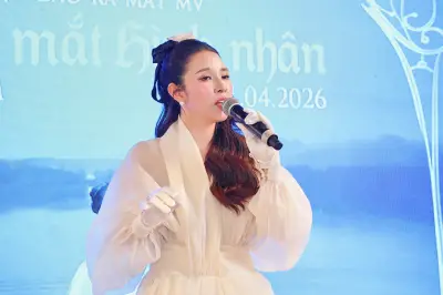 Sau bản hit 'Chỉ Còn Những Mưa', Bảo Trâm trở lại với MV đầy chất tự sự