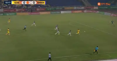 SLNA 1-0 Đà Nẵng: Đội Khách Thua Đau Vì Lỗi Của Thủ Môn Phi Long